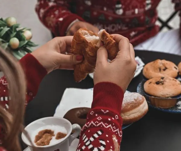住宿加早餐酒店 La Casina 马里纳斯基亚沃尼亚